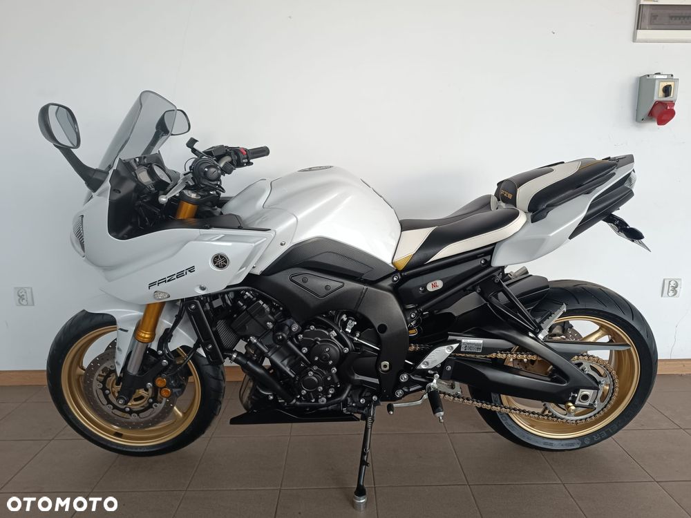 Yamaha FZ8 - 13