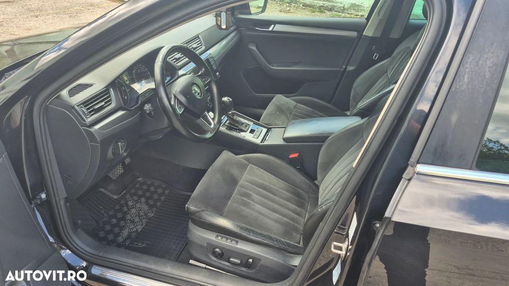 Skoda Superb 2.0 TDI DSG Sportline - 8