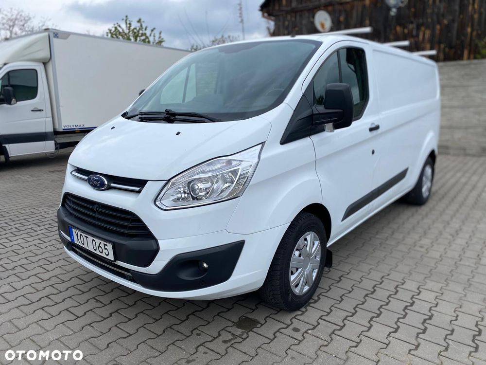 Ford TRANSIT CUSTOM - 1