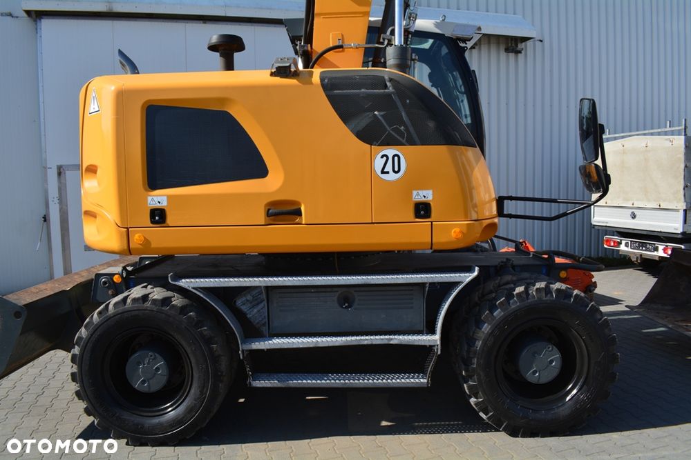 Liebherr A 918 Compact / STAN PERFEKT / 18T / JAK NOWA / Ramie 3x łamane - 11