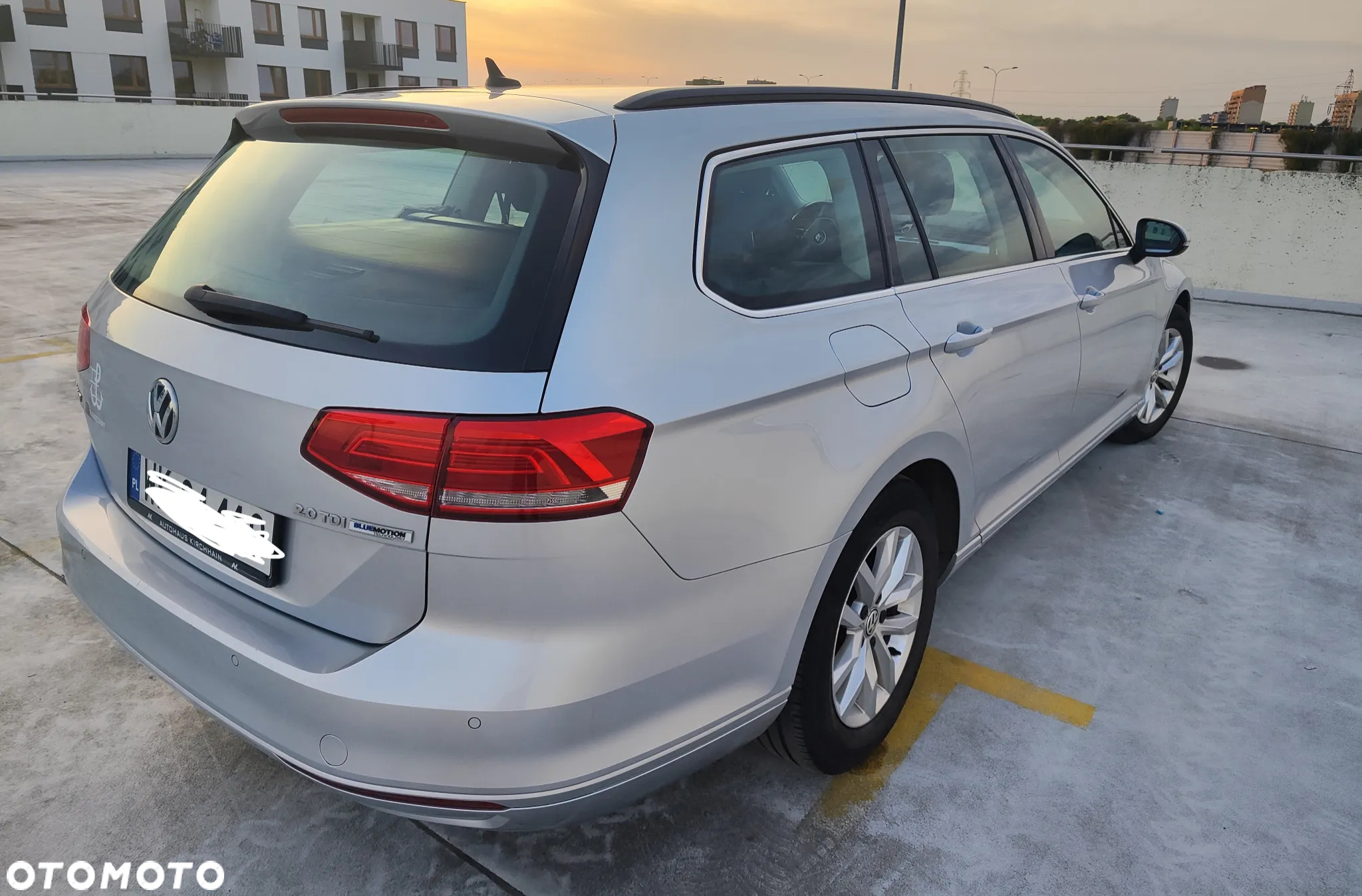 Volkswagen Passat Variant 2.0 TDI (BlueMotion Technology) Comfortline - 5