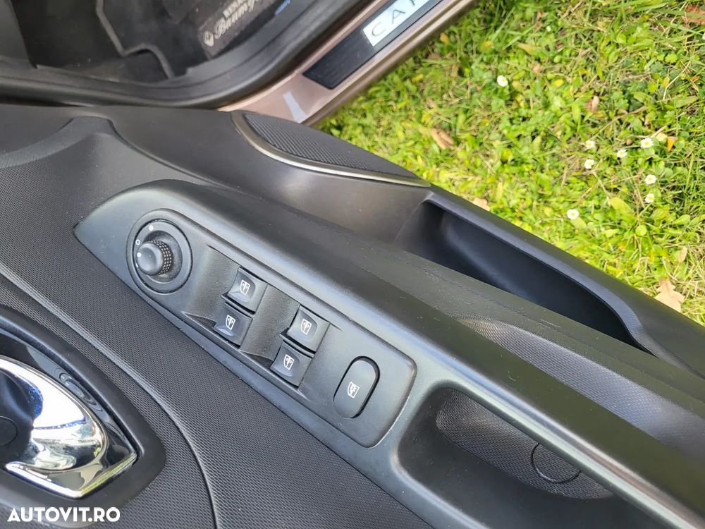 Renault Captur (ENERGY) dCi 90 EDC INTENS - 14
