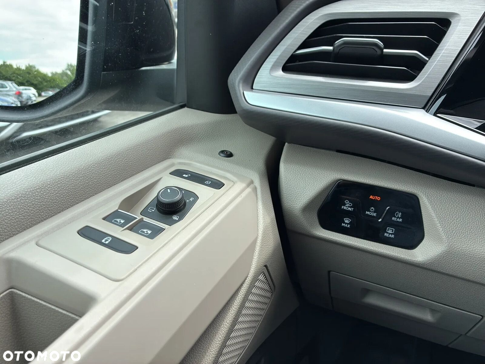 Volkswagen California - 22