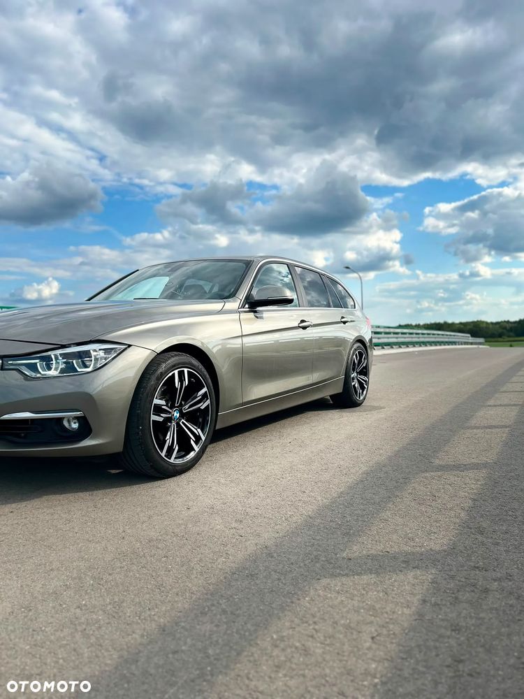 BMW Seria 3 320d Luxury Line - 2