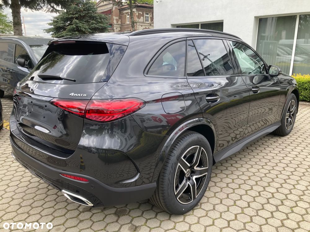 Mercedes-Benz GLC - 4