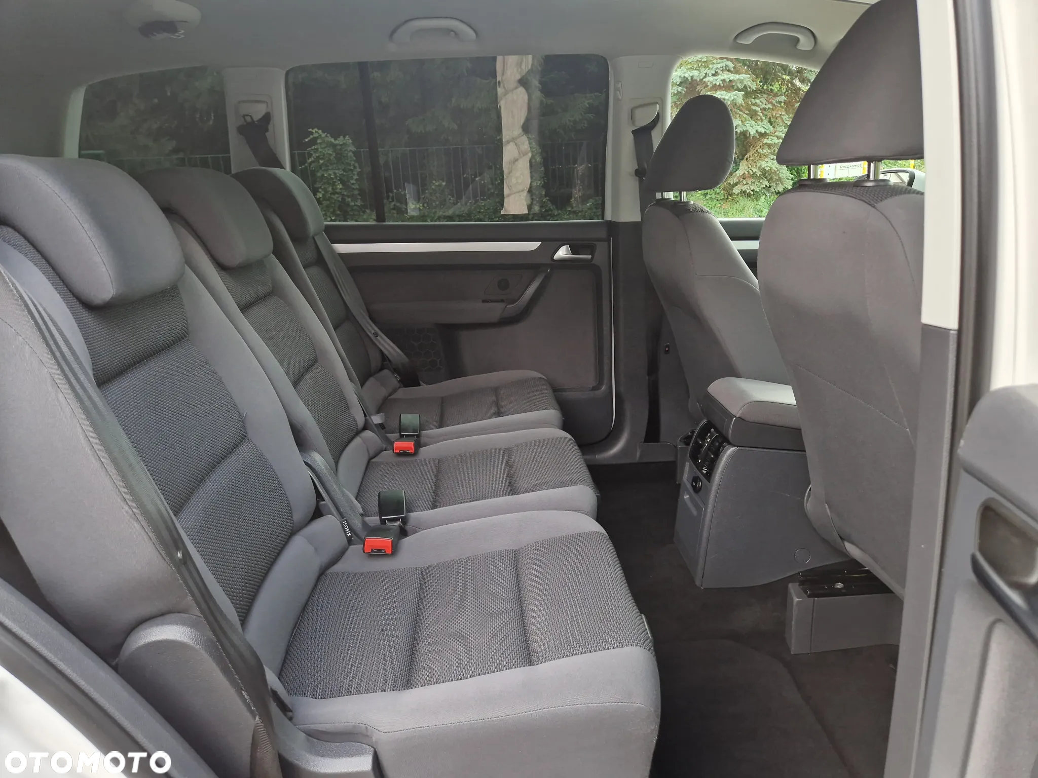 Volkswagen Touran 1.6 TDI DPF Comfortline - 29