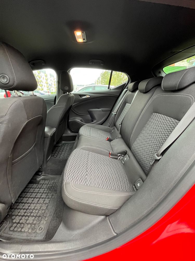 Opel Astra 1.4 T Dynamic - 26