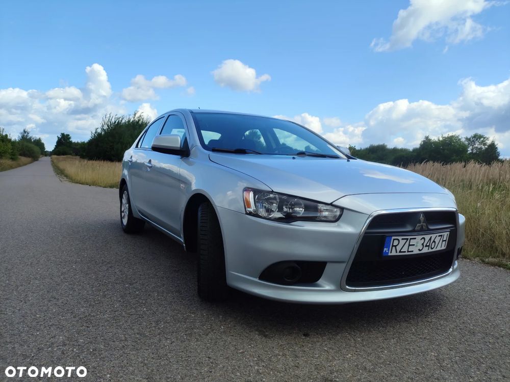 Mitsubishi Lancer - 1