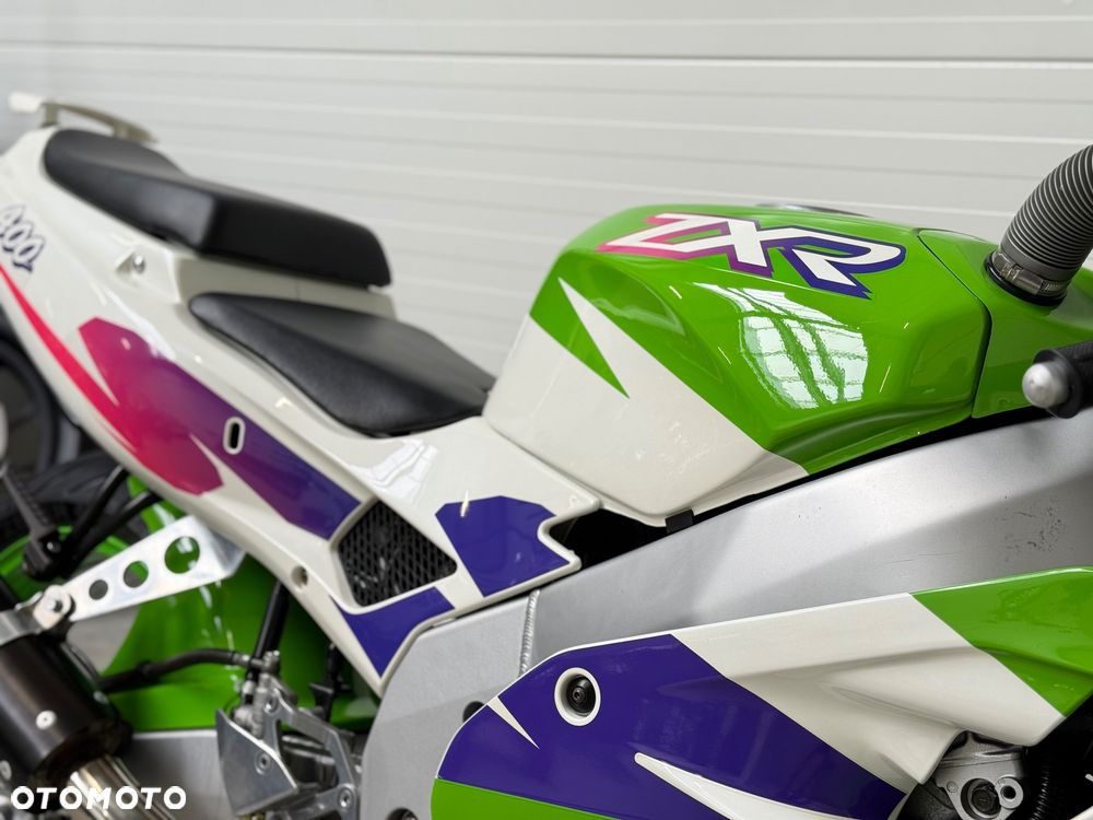 Kawasaki ZXR - 16