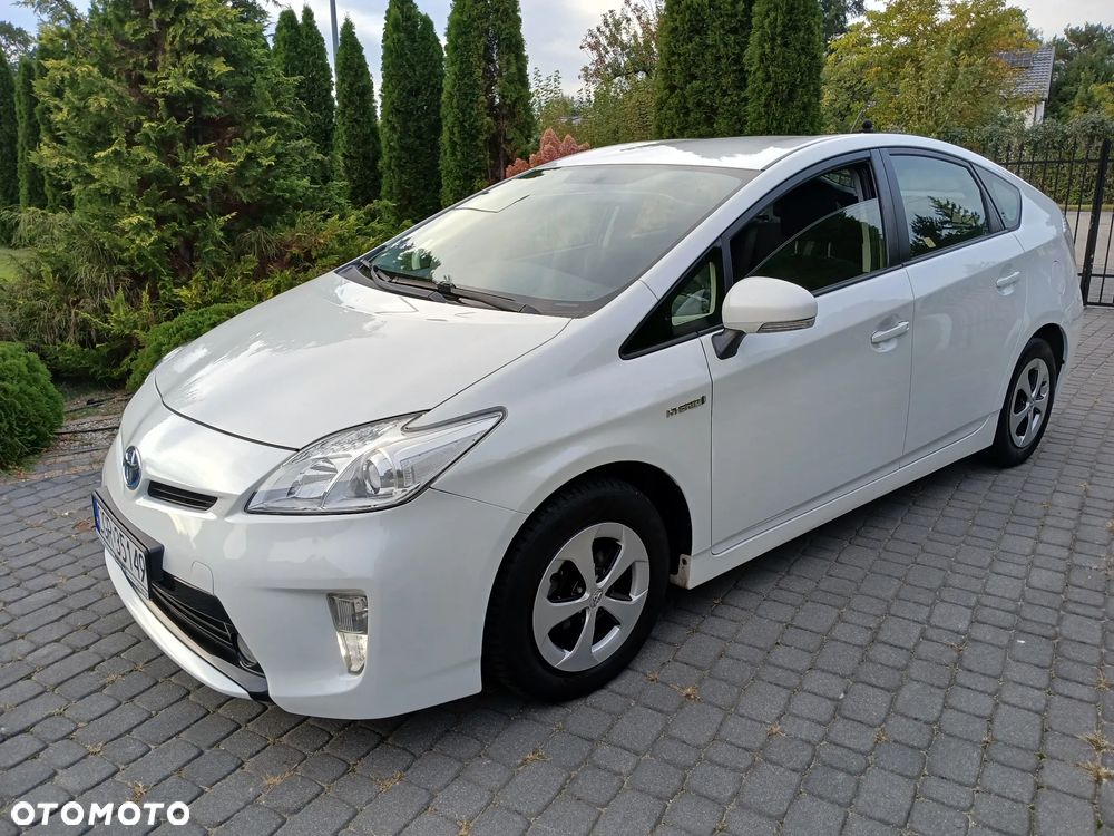 Toyota Prius - 4