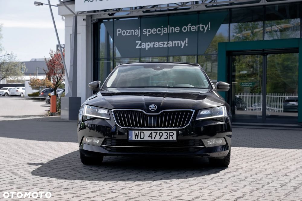 Skoda Superb 2.0 TDI 4x4 L&K DSG - 2