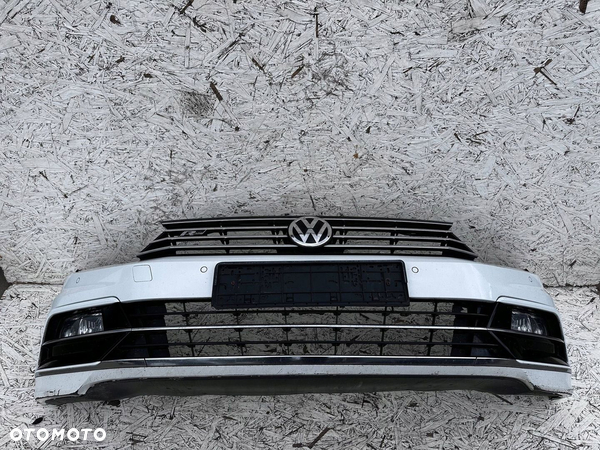 PASSAT B8 R-LINE ZDERZAK PRZÓD PRZEDNI KOMPLETNY BIAŁY LC9A 4 PDC