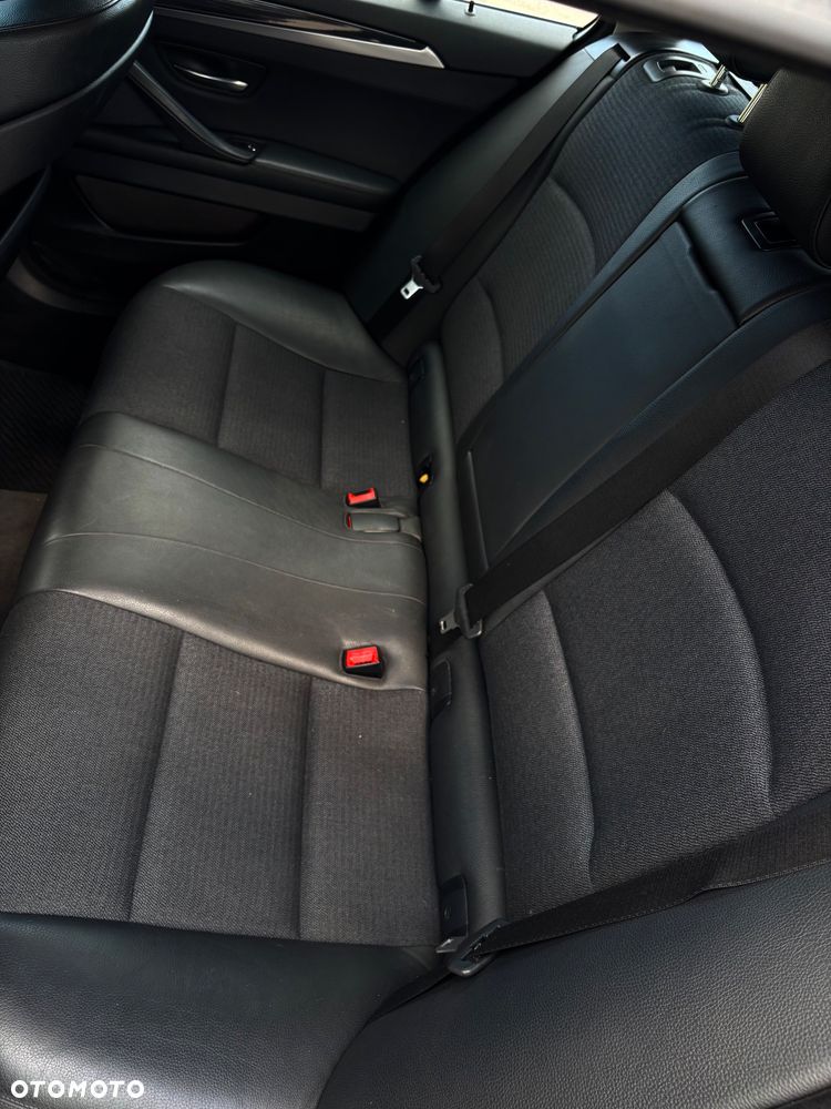 BMW Seria 5 520i Luxury Line - 23