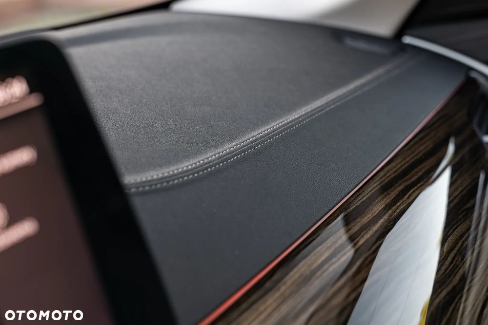 BMW Seria 5 518d mHEV Luxury Line - 23