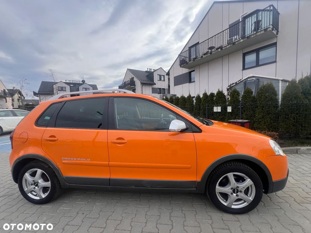 Volkswagen Polo Cross - 1