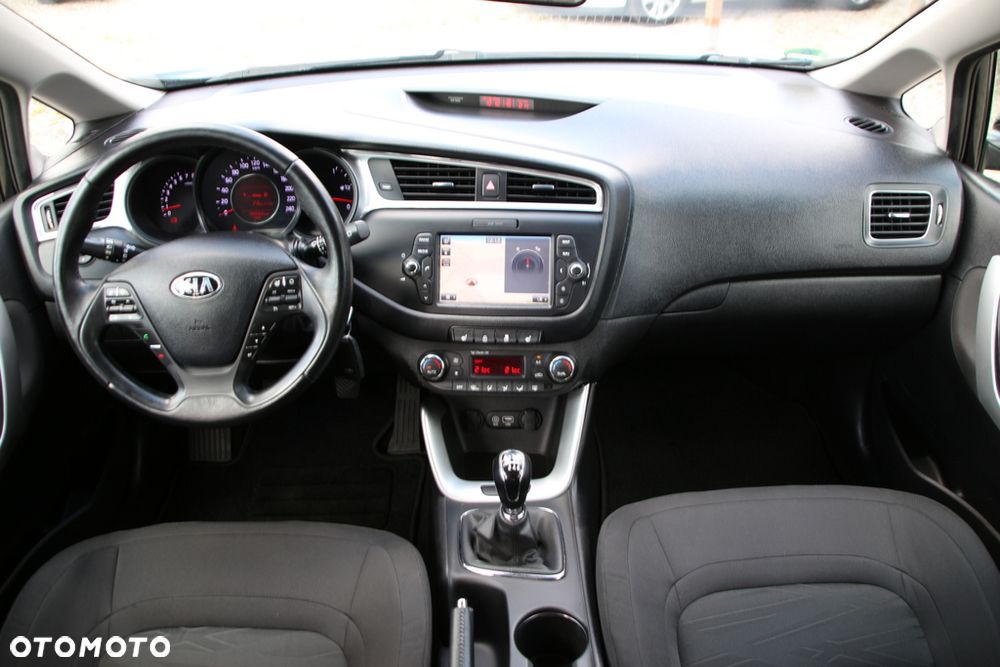 Kia Ceed 1.4 CVVT ISG Dream Team Edition - 15
