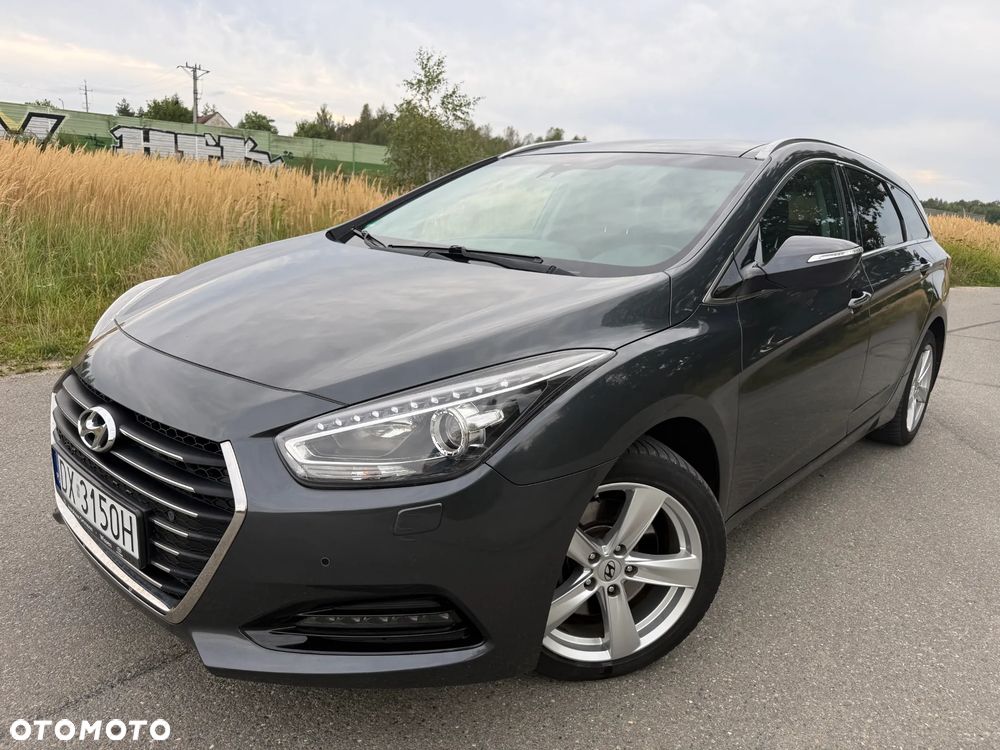Hyundai i40 Kombi blue 1.7 CRDi Style - 1
