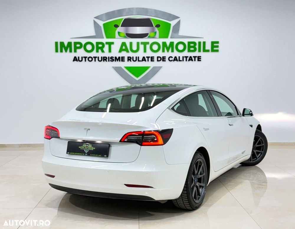 Tesla Model 3 Standard Reichweite Plus Hinterradantrieb - 12