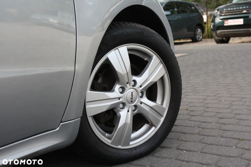Mercedes-Benz Klasa A 160 BlueEFFICIENCY Elegance - 11