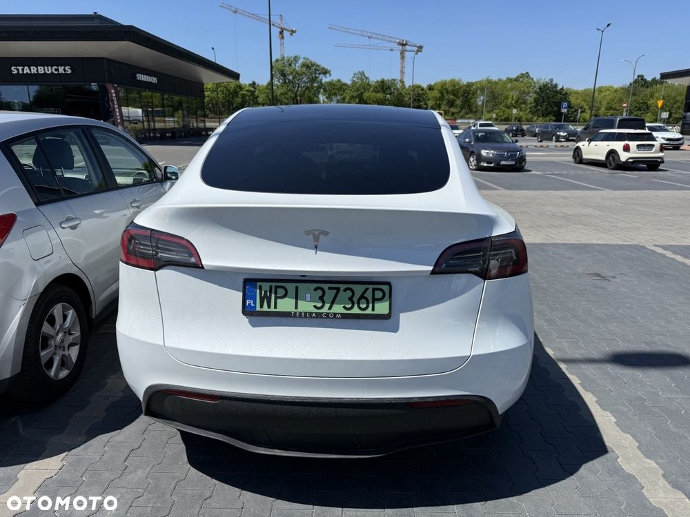 Tesla Model Y RWD - 2