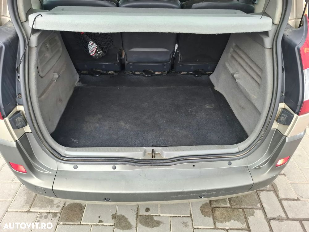 Renault Scenic - 8