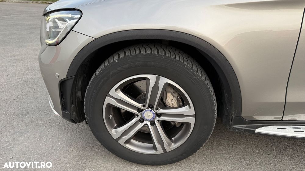 Mercedes-Benz GLC - 9