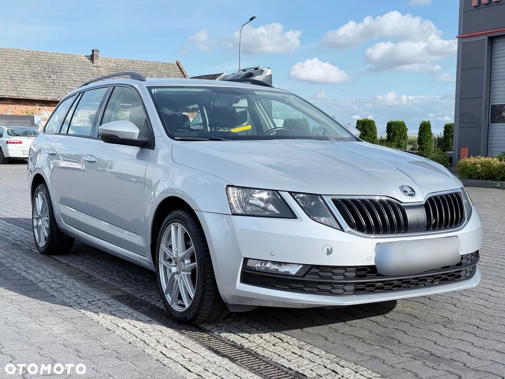 Skoda Octavia 2.0 TDI Ambition DSG - 6