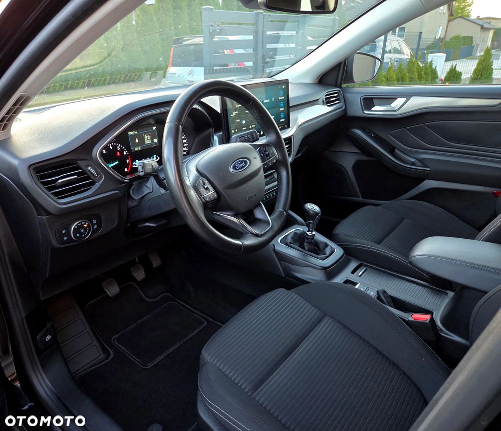 Ford Focus 1.0 EcoBoost Titanium - 8