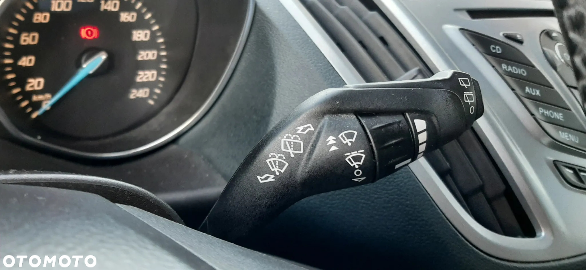 Ford Grand C-MAX - 36