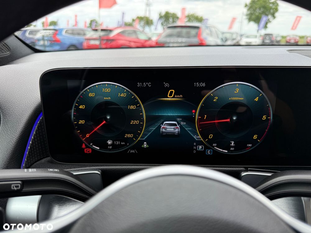 Mercedes-Benz GLB 200 d 4-Matic Progressive 8G-DCT - 34