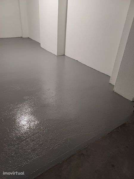 Aluga-se garagem renovada nas colinas de S. Francisco Xavier - Grande imagem: 5/5