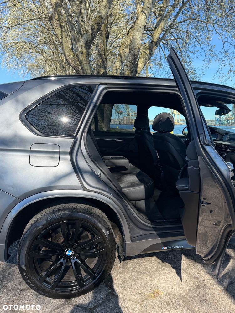 BMW X5 xDrive40d - 10