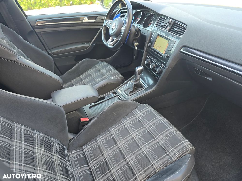 Volkswagen Golf GTD (BlueMotion Technology) DSG - 8