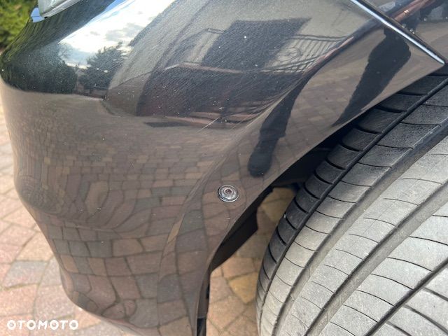 BMW Seria 5 530d xDrive - 25