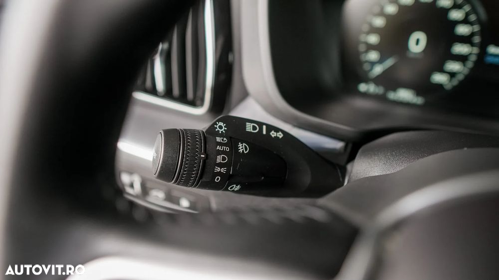 Volvo XC 60 T6 AWD Recharge Geartronic Inscription - 21