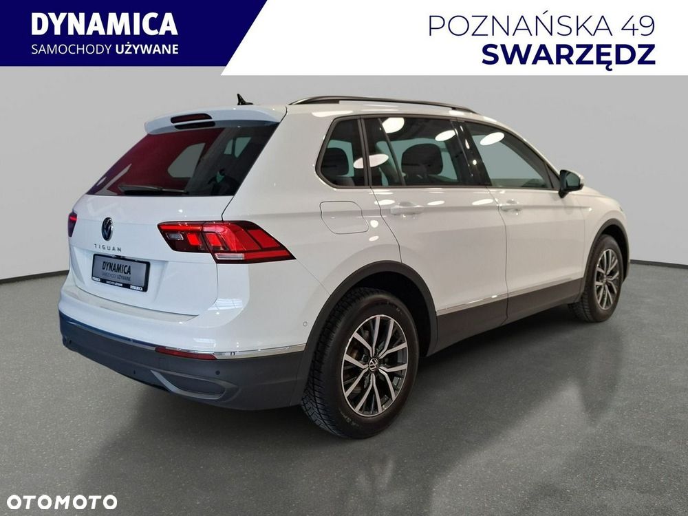 Volkswagen Tiguan - 8