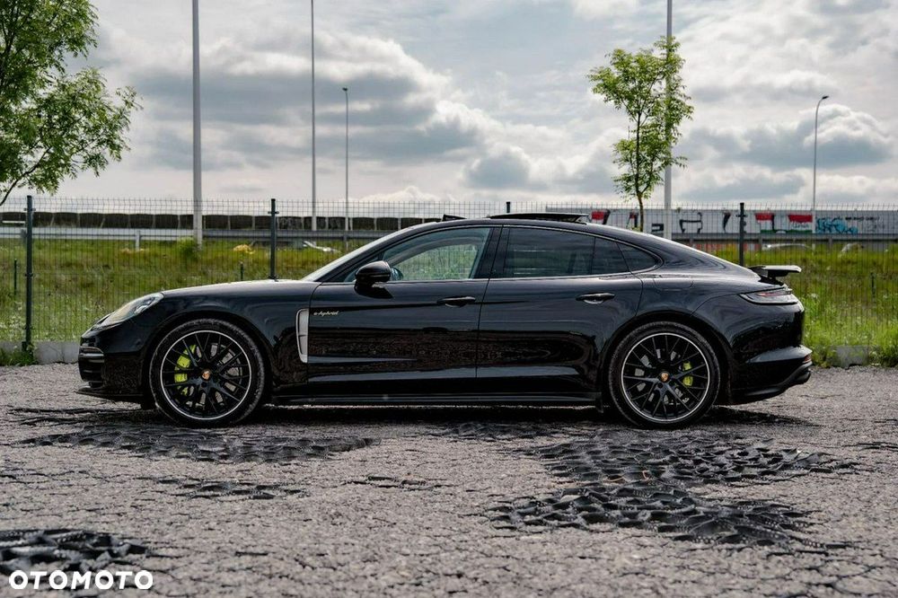 Porsche Panamera 4 E-Hybrid Platinum Edition - 10