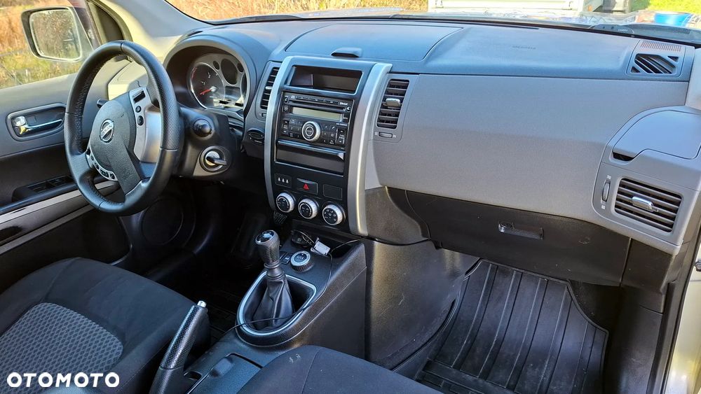 Nissan X-Trail - 11