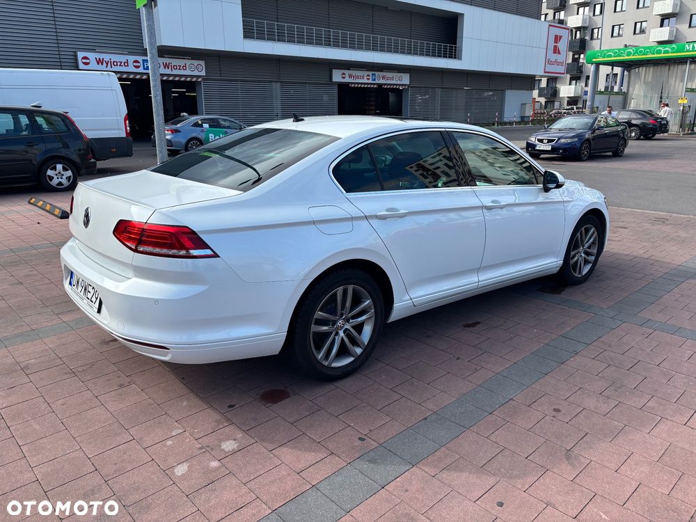Volkswagen Passat - 7