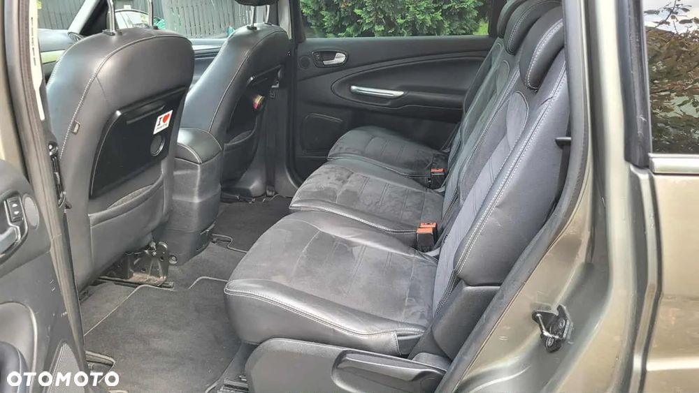 Ford Galaxy 2.0 TDCi Titanium - 11