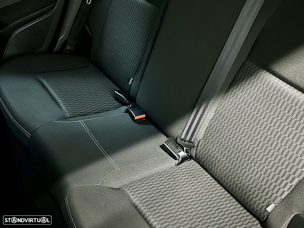 Peugeot 208 1.2 PureTech Style - 37