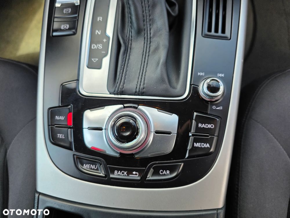 Audi A4 Limousine 2.0 TDI DPF clean diesel multitronic Ambition - 24