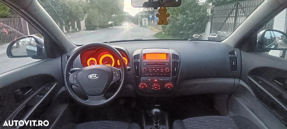 Kia Ceed 1.4 GSL EX Classic - 12