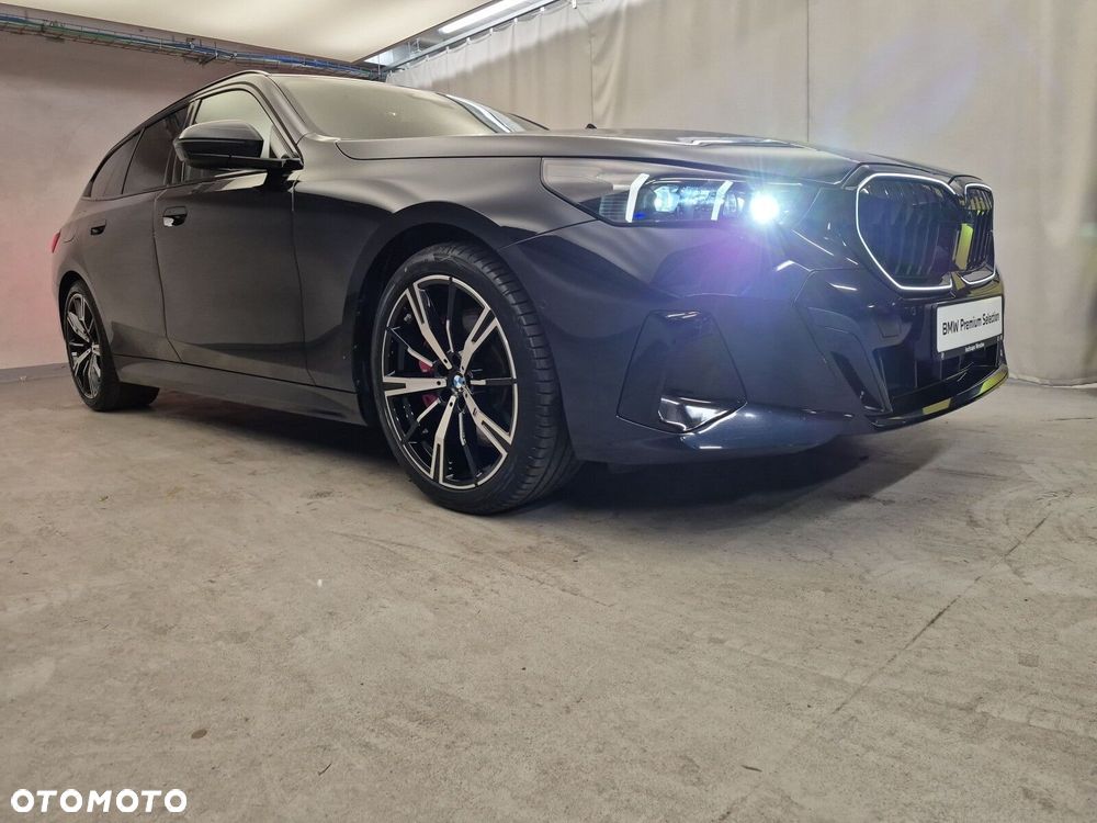 BMW Seria 5 540d xDrive mHEV M Sport - 22