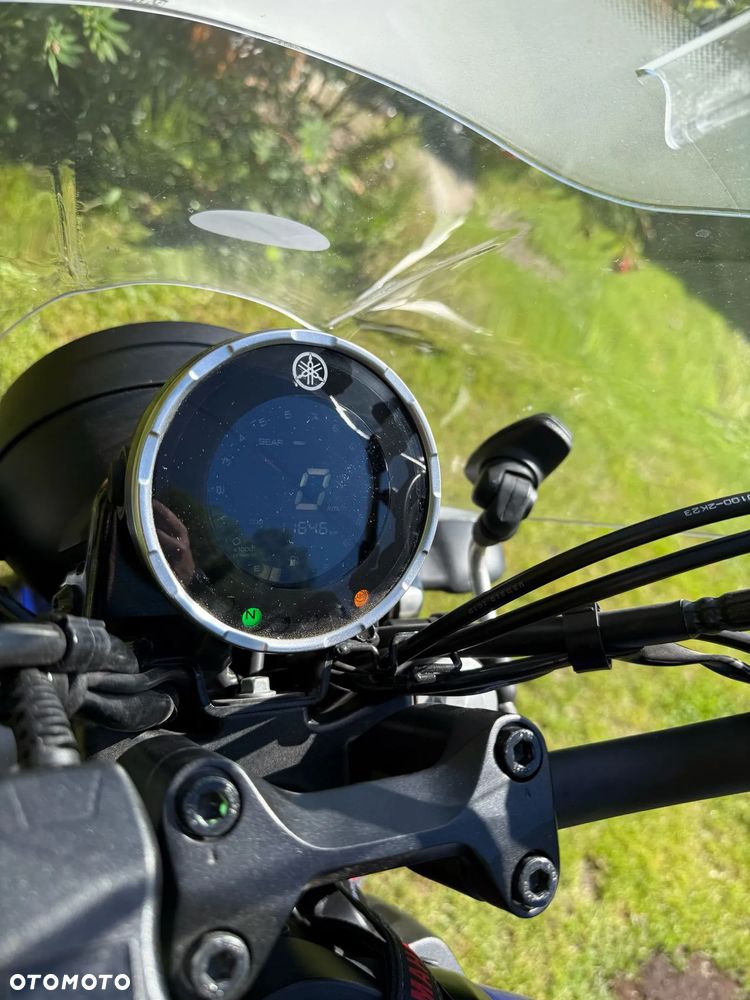 Yamaha XSR - 9