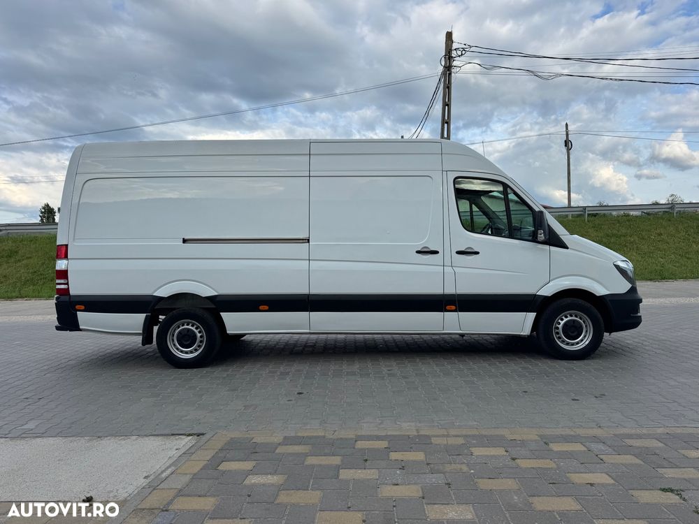 Mercedes-Benz Sprinter - 11