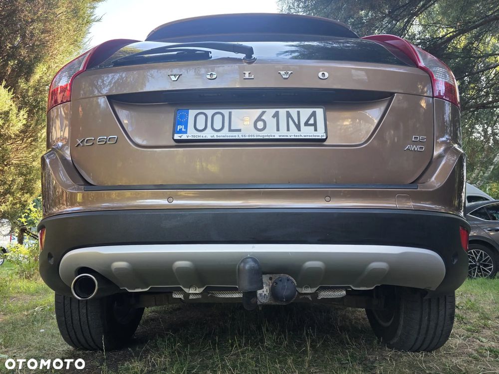 Volvo XC 60 D5 AWD Summum - 2