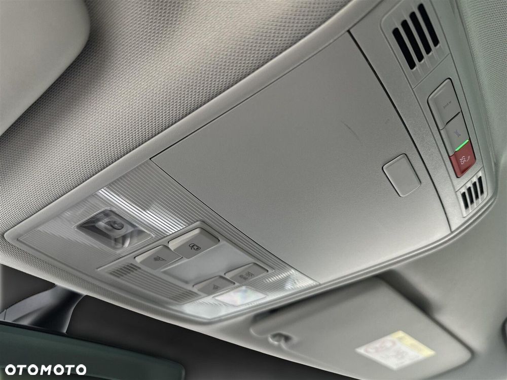 Skoda Superb 1.5 TSI Ambition DSG - 32