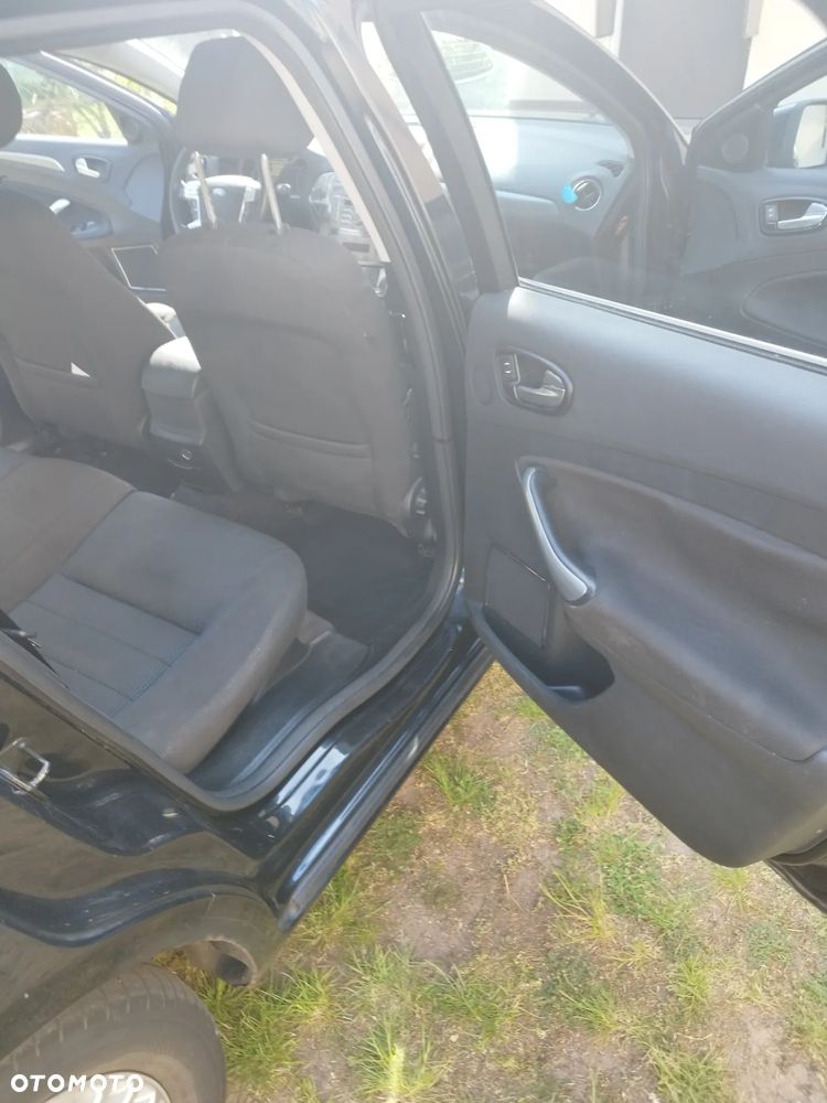 Ford Mondeo 2.0 Titanium - 8