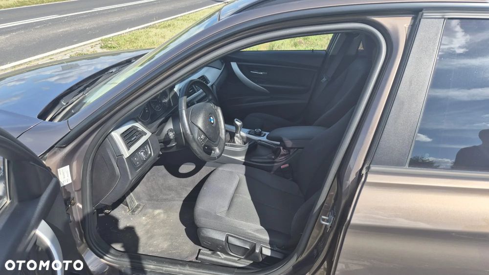 BMW Seria 3 - 11